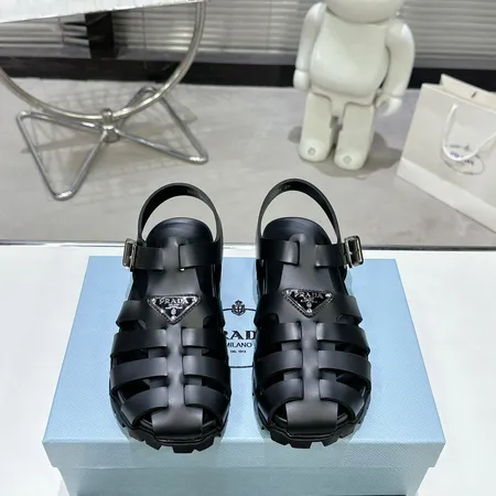 プラダ サンダル