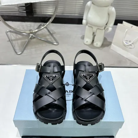 プラダ サンダル