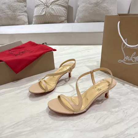 クリスチャン・ルブタン サンダル