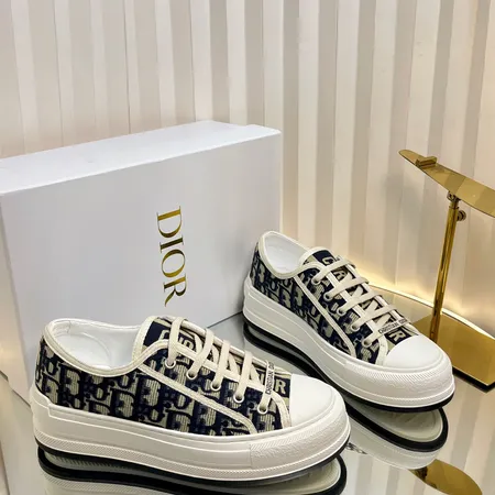 ディオール カジュアルシューズ