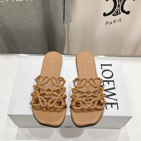 ロエベ スリッパ