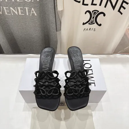 ロエベ スリッパ