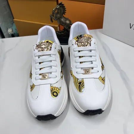 ヴェルサーチ カジュアルシューズ