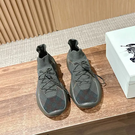 バーバリー ス スニーカー