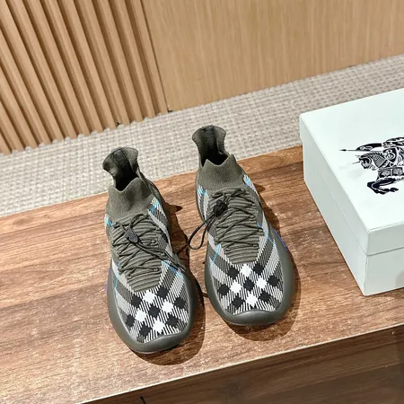 バーバリー ス スニーカー