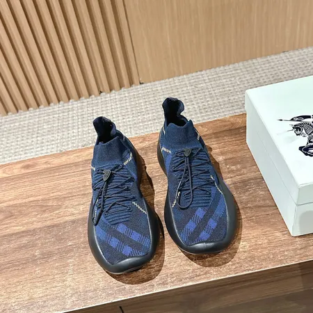 バーバリー ス スニーカー