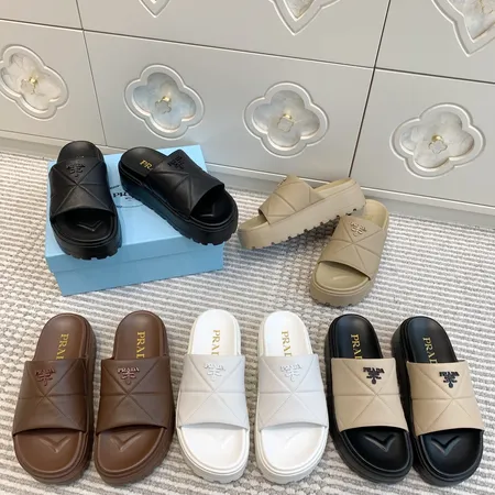 プラダ スリッパ