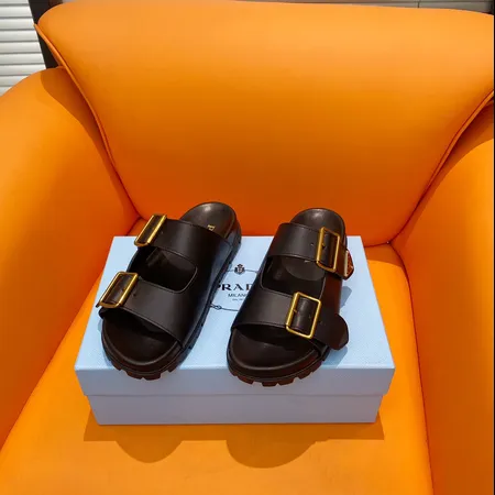 プラダ スリッパ