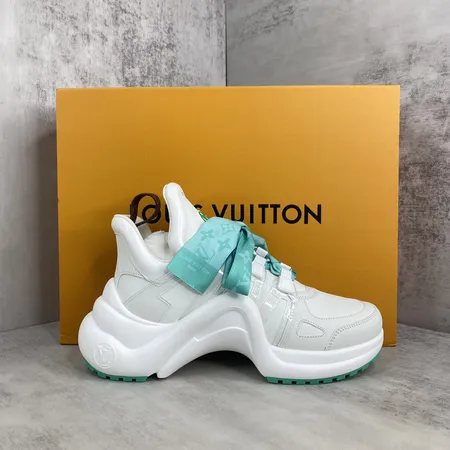 ルイヴィトン スニーカー