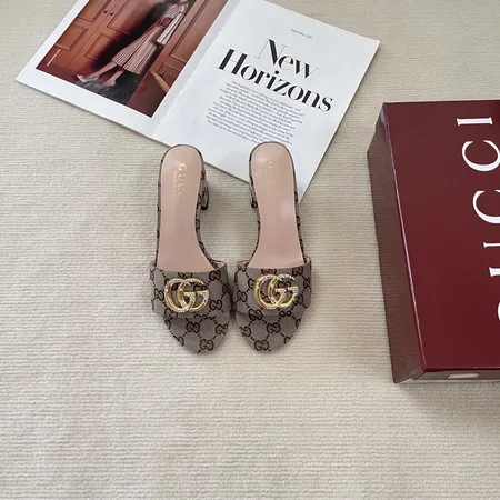 グッチ サンダル