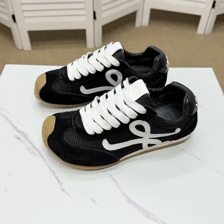 ロエベ スニーカー