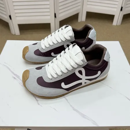 ロエベ スニーカー