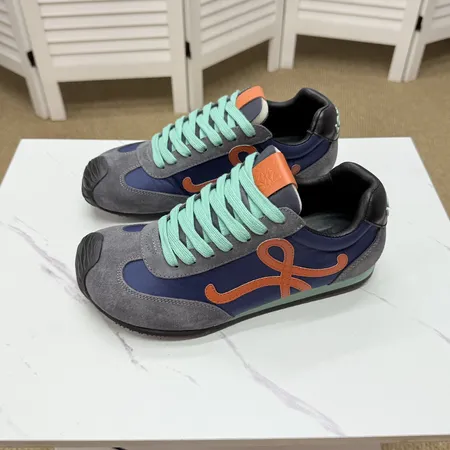 ロエベ スニーカー