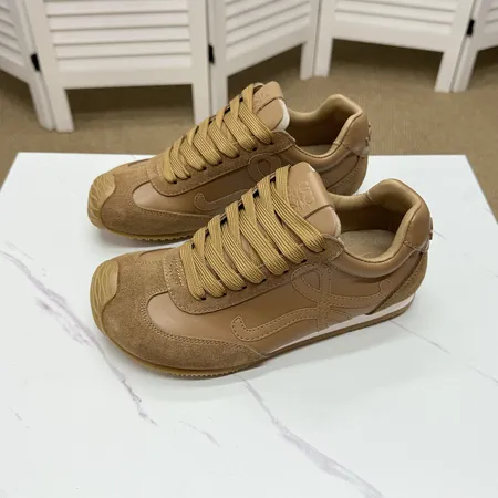 ロエベ スニーカー