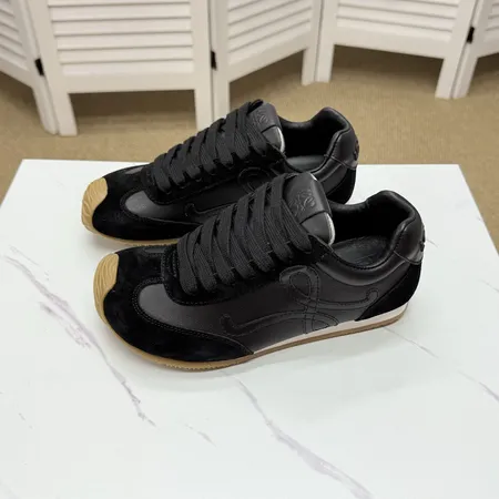 ロエベ スニーカー