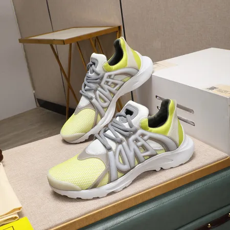 フェンディ スニーカー