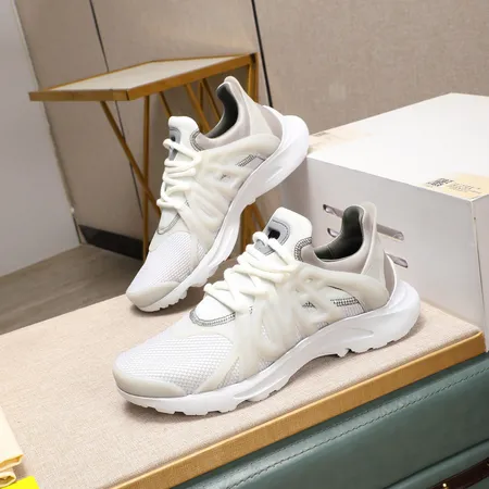 フェンディ スニーカー