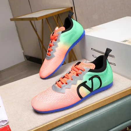 ヴァレンティノ カジュアルシューズ