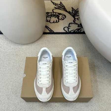 セリーヌ スニーカー