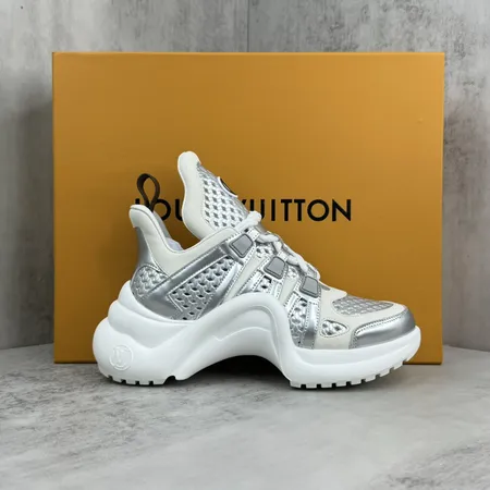 ルイヴィトン スニーカー