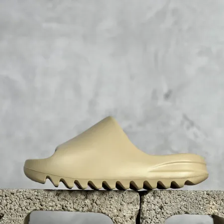 アディダス スリッパ