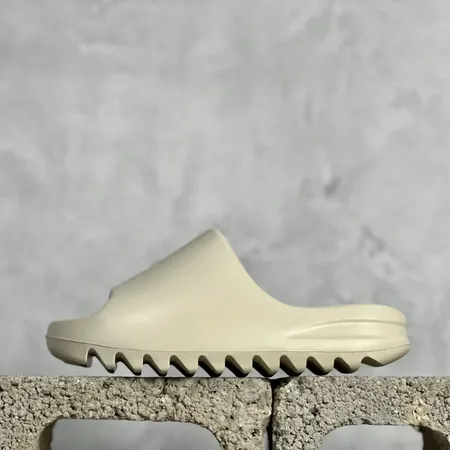 アディダス スリッパ