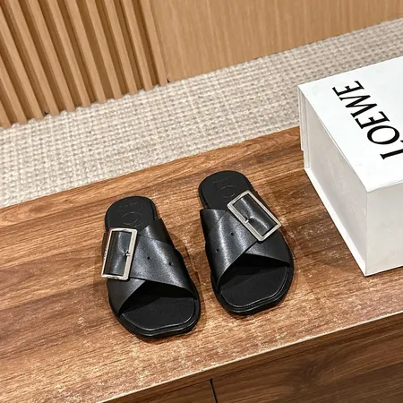 ロエベ スリッパ