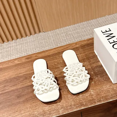 ロエベ スリッパ