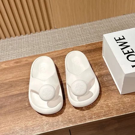 ロエベ スリッパ