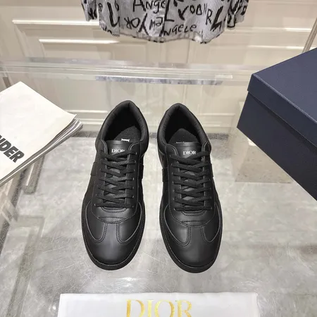 ディオール カジュアルシューズ
