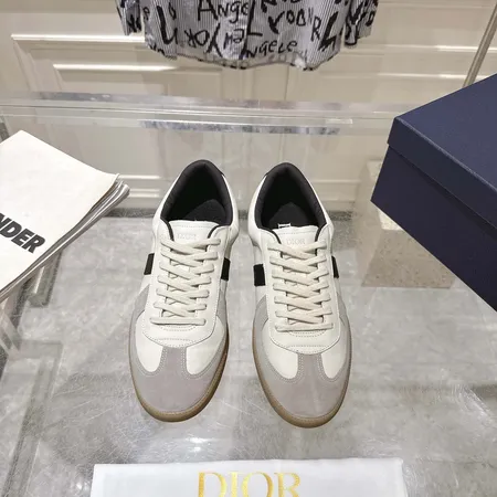 ディオール カジュアルシューズ