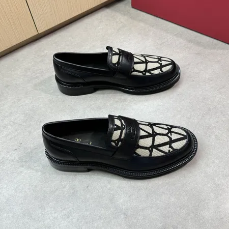 ヴァレンティノ ビジネスシューズ