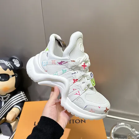 ルイヴィトン スニーカー