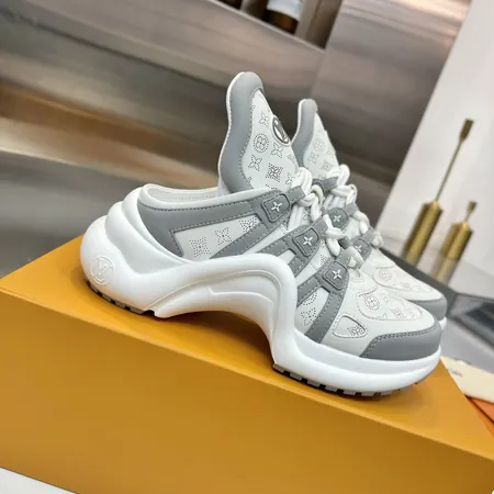 ルイヴィトン スニーカー