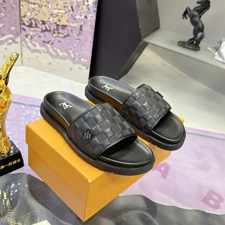 ルイヴィトン スリッパ