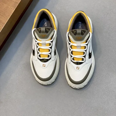 フェンディ スニーカー