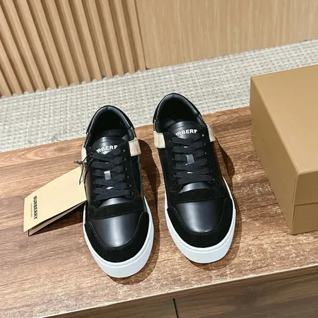 バーバリー ス カジュアルシューズ