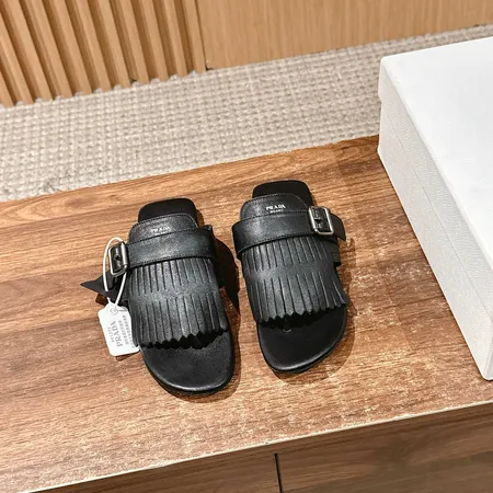 プラダ サンダル