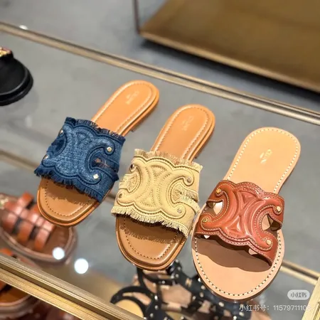 セリーヌ スリッパ