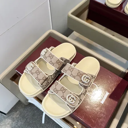 グッチ スリッパ