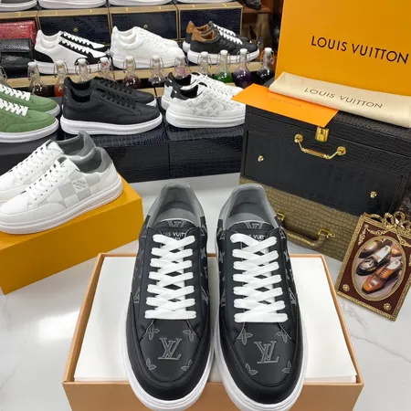 ルイヴィトン カジュアルシューズ
