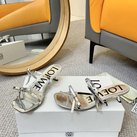 ロエベ スリッパ