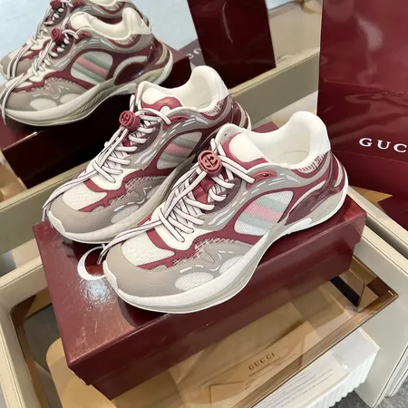 グッチ スニーカー