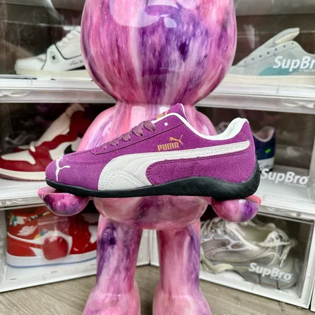 プーマ スニーカー