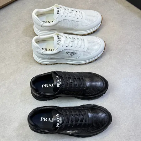 プラダ カジュアルシューズ