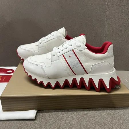 クリスチャン・ルブタン スニーカー