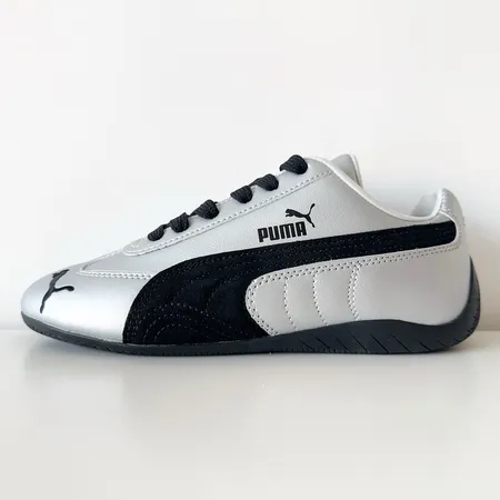 プーマ カジュアルシューズ