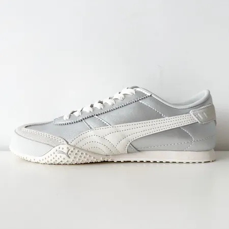 プーマ カジュアルシューズ