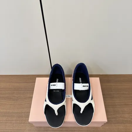 ミュウミュウ サンダル