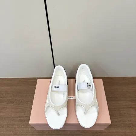 ミュウミュウ サンダル